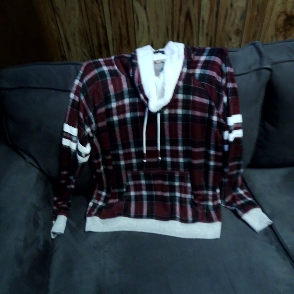 Women XL Fluffy Plush Sweatshirt XL Plaid